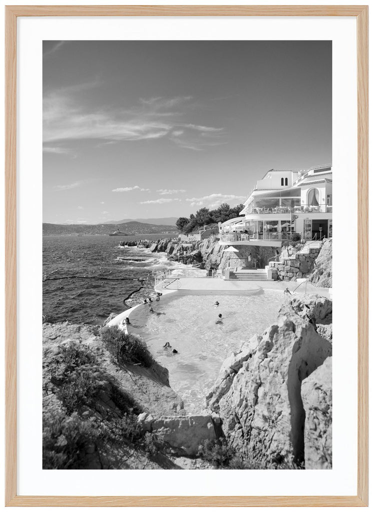 Photograph of the mythical Eden Roc and the Hotel du Cap on the French Riviera. Oak frame. 