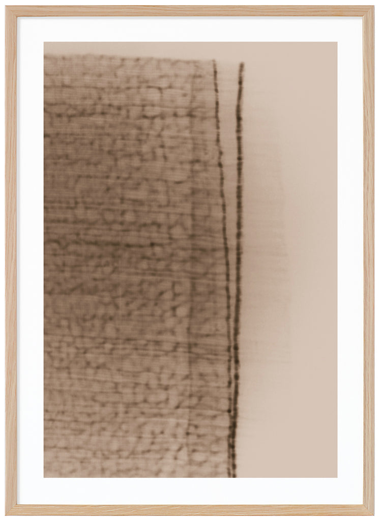 Abstrakt och grafisk poster i beiga toner. Stående format.  Oak frame. 